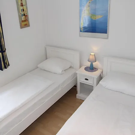 Apartment Duenenstrasse 31b, Eg Links *