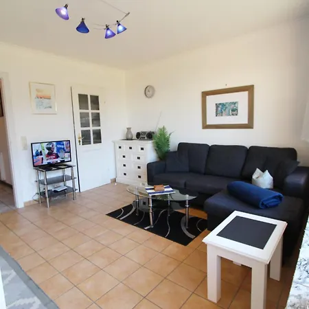 Duenenstrasse 31b, Eg Links Apartment